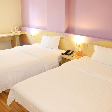 7Days Inn Foshan Qiandeng Lake Nangui Road Subway Station Eksteriør bilde