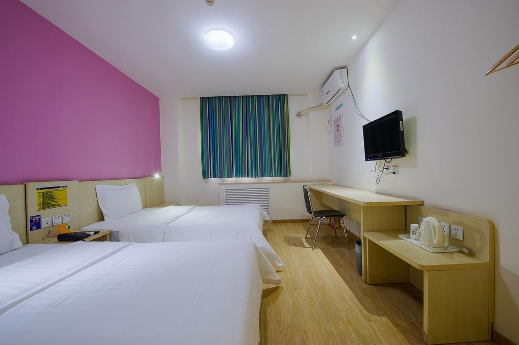 7Days Inn Foshan Qiandeng Lake Nangui Road Subway Station Eksteriør bilde